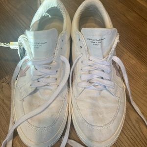 Off-White Womens Sneakers/ dust bag included